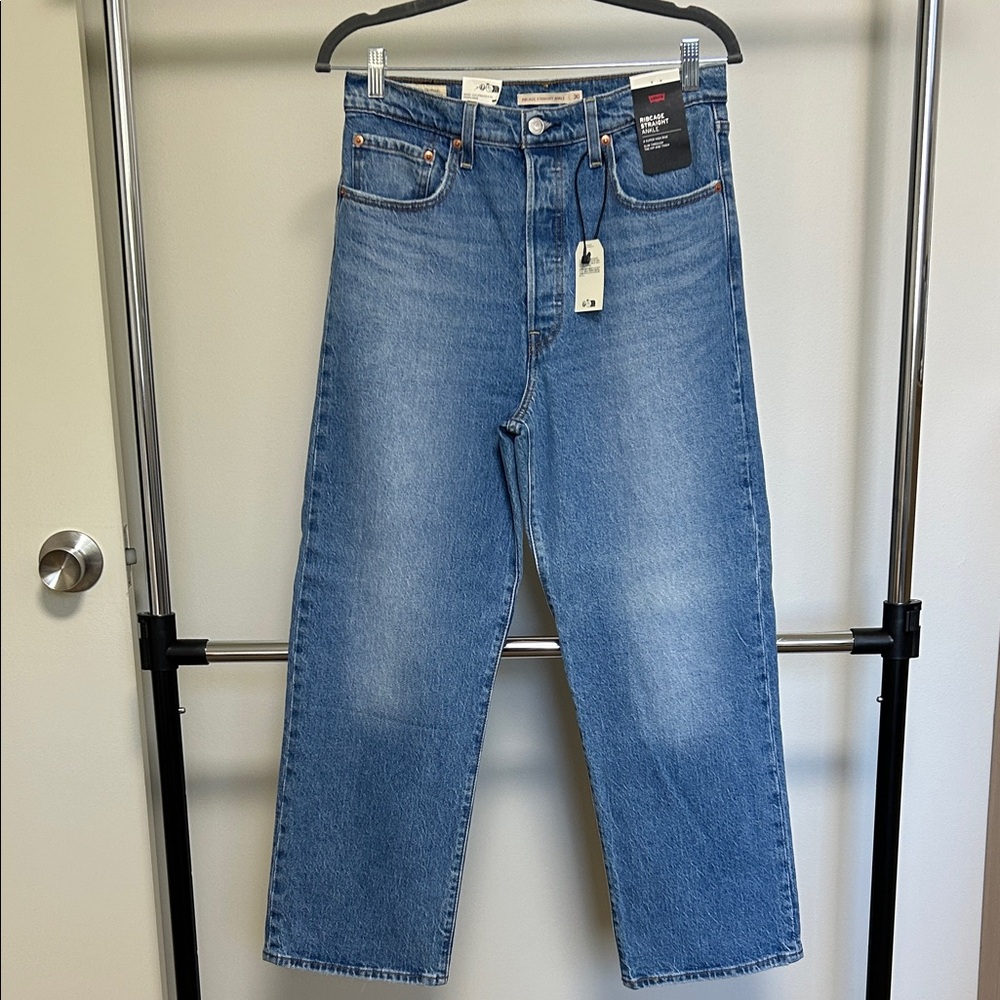 NWT Levi's Blue Ribcage Straight Ankle Jeans - Size 30